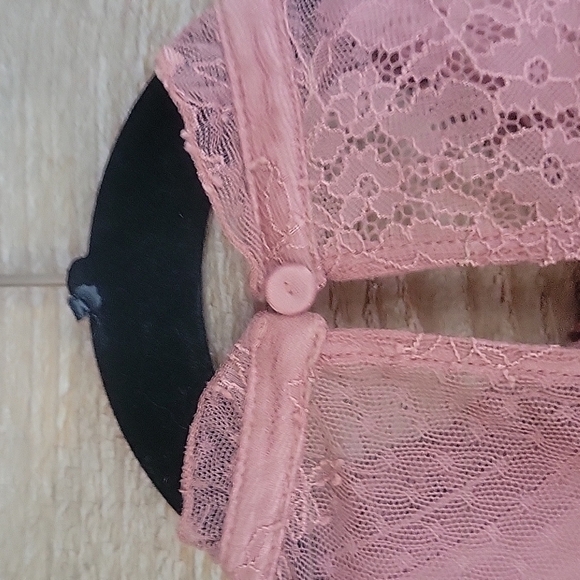 Express Blush Pink Lace Top Size XSmall - Picture 4 of 6